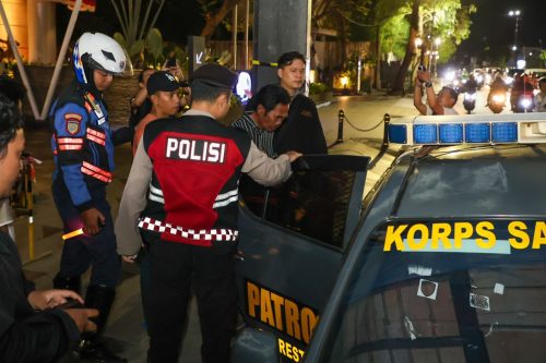 Polrestabes Surabaya Dukung Penertiban Parkir Di Jalan Tunjungan