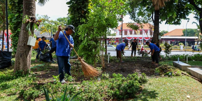 Pemkot–Pemprov Jatim Kompak Pulihkan Taman Apsari Usai Pesta Rakyat