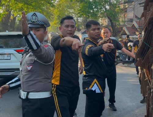 Evakuasi Cepat Satlantas Pasuruan Atasi Kecelakaan Pick-up di Bangi