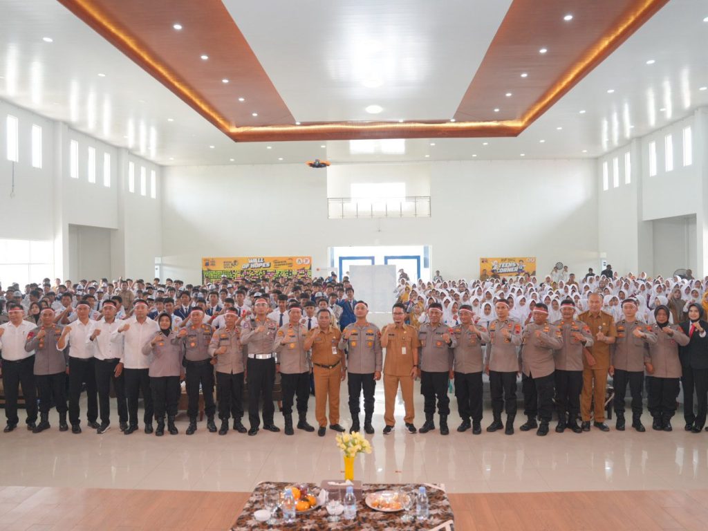 Moment HUT Polwan, Kapolres Batang Ajak Siswa SMP Jadi Garda Terdepan Perlindungan Anak