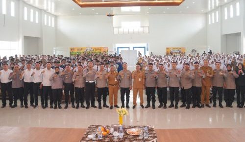 Moment HUT Polwan, Kapolres Batang Ajak Siswa SMP Jadi Garda Terdepan Perlindungan Anak