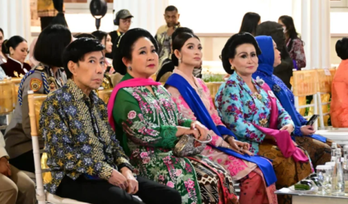 Ibu Selvi Gibran Buka Perayaan Hari Kebaya Nasional 2025