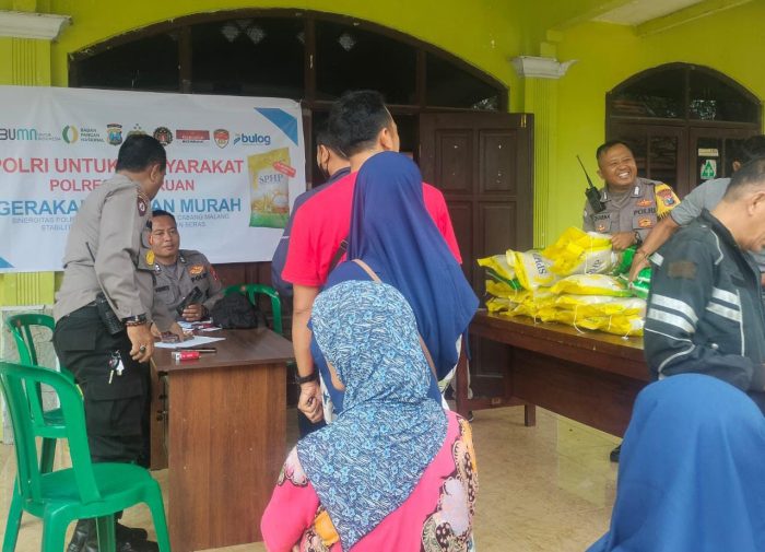 Polres Pasuruan Gelorakan Pasar Murah di 17 Polsek untuk Bantu Ekonomi Warga