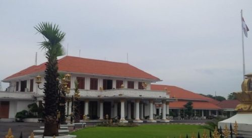 Polrestabes Surabaya Tetapkan Dua Tersangka Baru Pembakar Grahadi
