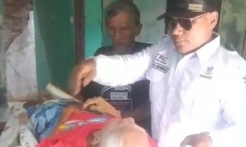 Jajang Hendrik, Supir Ambulans Desa Bunder yang Selalu Siaga Membantu Warga