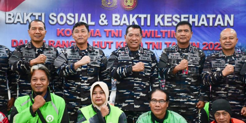 Danpuspenerbal Tinjau Bakti Sosial dan Bakti Kesehatan Kotama TNI AL Wilayah Timur Jelang HUT ke-80 TNI 2025