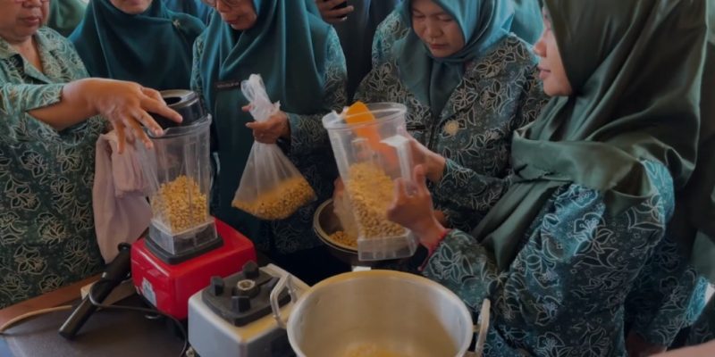 Buka Pelatihan Olahan Makanan Berbasis Kedelai, Wali Kota Mojokerto Tekankan Pemenuhan Protein Nabati