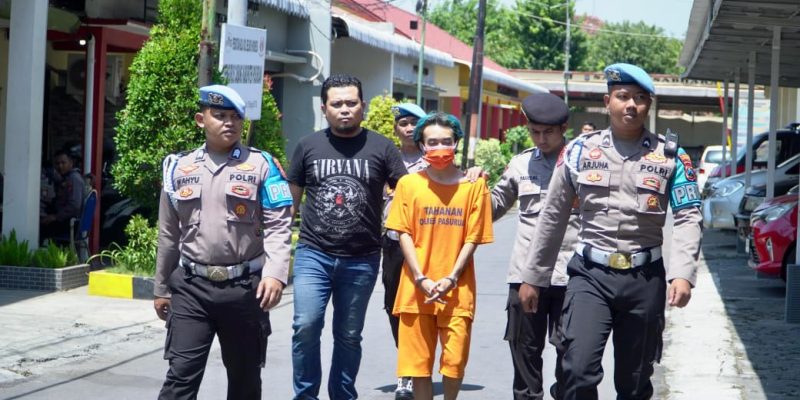 Polres Pasuruan Amankan Pelaku Pelempar Bom Molotov Pos Lantas Pandaan