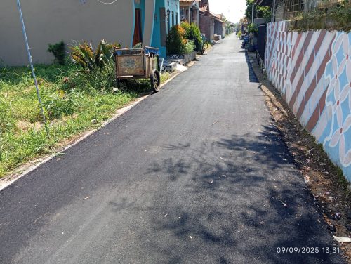 Warga Poncol Senang, Jalan Gang Mentari Kini Mulus Setelah Diaspal