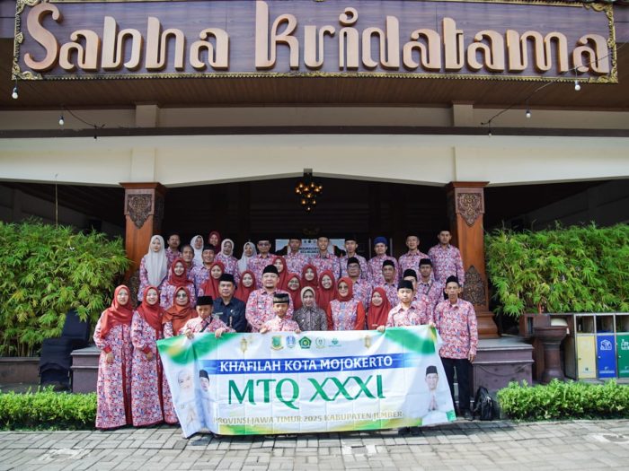 Kafilah MTQ Kota Mojokerto Bertolak ke Jember, Wali Kota Pesan Jaga Kesehatan dan Hafalan