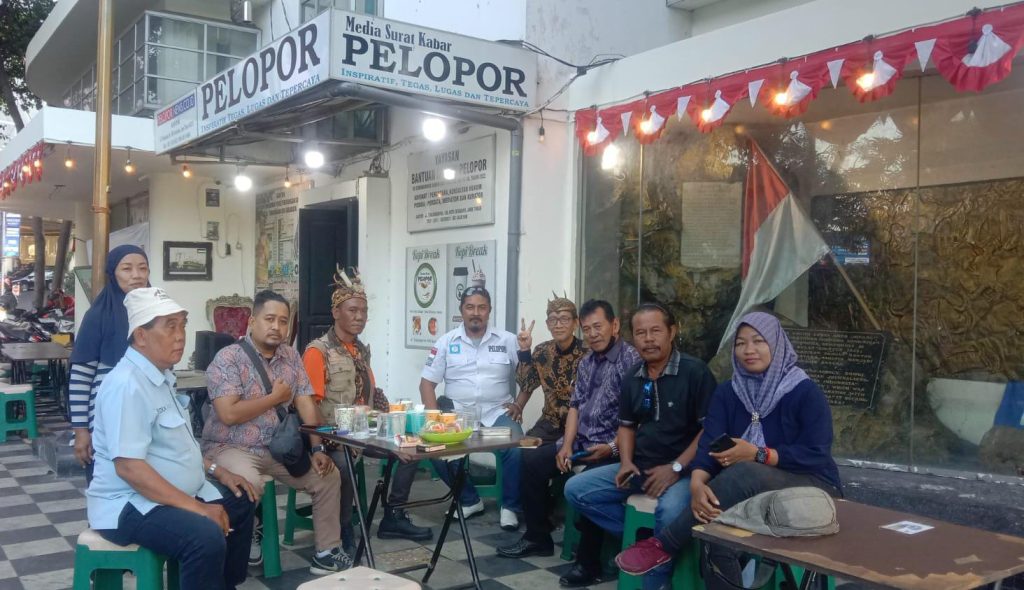 HUT ke-4 Pelopornews.co.id, Berikan Santunan ke Anak Yatim