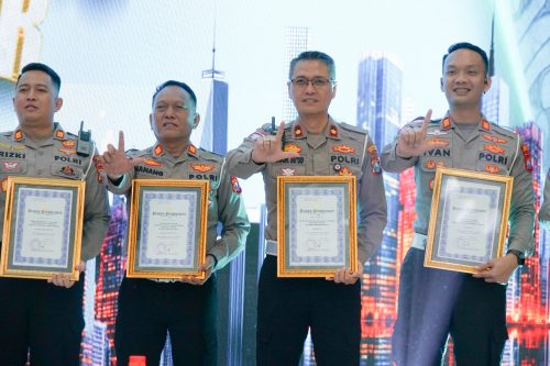 Juara III, Satlantas Polrestabes Surabaya Komitmen Tingkatkan Pelayanan dan Inovasi Kamseltibcarlantas