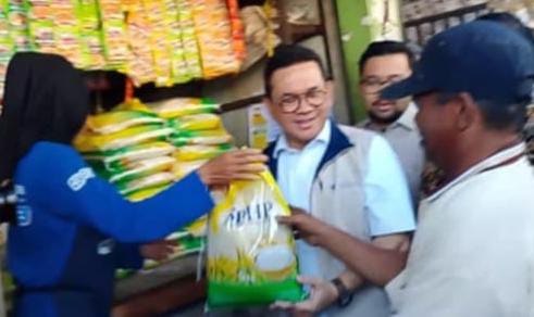Mendag RI Tinjau Harga Bahan Pokok di Pasar Wage Nganjuk