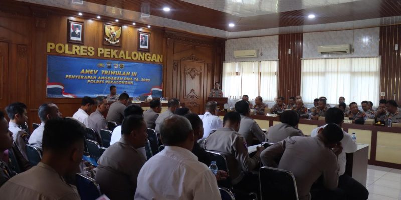 Polres Pekalongan Gelar Anev Realisasi Anggaran Triwulan III, Wakapolres Tekankan Optimalisasi Kegiatan
