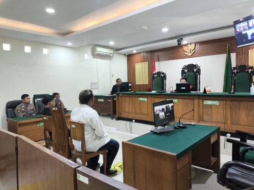 Dua Pengedar Arak Jalani Sidang Tipiring di PN Banyuwangi