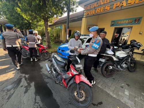 POLRES PASURUAN GELAR OPS GAKTIBPLIN DAN MITIGASI, TINGKATKAN DISIPLIN ANGGOTA POLRI