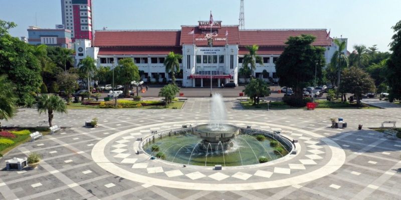 Wali Kota Surabaya Perketat Izin Tenda Hajatan di Jalan Umum