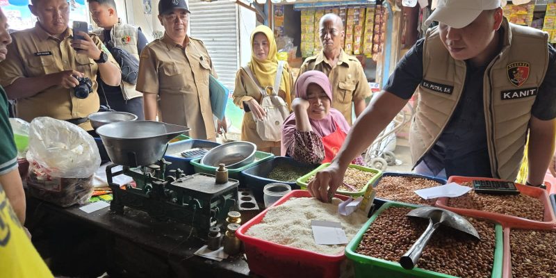 Satgas Pangan Polres Pasuruan Sidak Harga Beras di Pasar Tradisional, Pastikan Sesuai HET