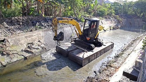 Pemkot Surabaya Targetkan 38 Titik Rawan Banjir Bebas Genangan pada 2025