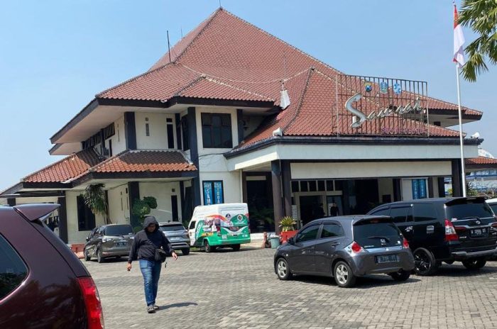 Diduga Ada Pungli di Samsat Sidoarjo Kota, Program Pembebasan Pajak Gubernur Tercoreng