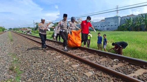 Kecelakaan di Rel Kasepuhan, Polisi Batang Amankan Lokasi dan Evakuasi Korban