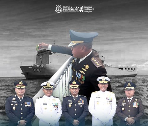 Peringati Hari Pahlawan, Aspidmil Kejati Jatim Hadiri Upacara Tabur Bunga di KRI dr. Soeharso