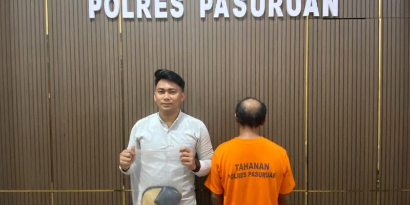 Polres Pasuruan Tangkap Petani Pengedar Sabu di Kandang Sapi, Amankan 7,4 Gram Barang Bukti