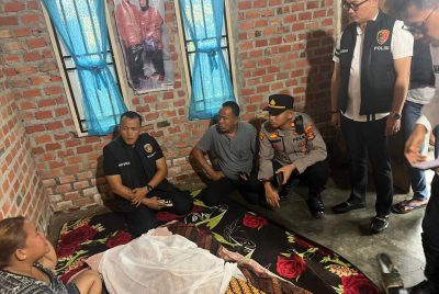 Diduga Penyakit Kambuh, Tim Identifikasi Polres Musi Rawas dan Polsek Muara Beliti Evakuasi Warga Tenggelam di Saluran Irigasi