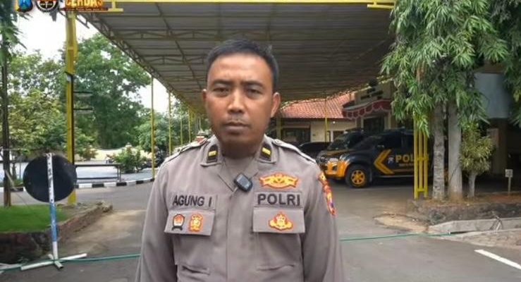 Polres Bangkalan Tangani Kecelakaan Karimun vs Vario di Jalan Raya Galis
