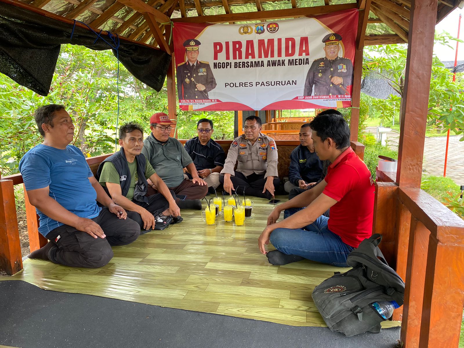 Ngopi Bareng Awak Media, Polres Pasuruan Ajak Wartawan Tangkal Hoaks