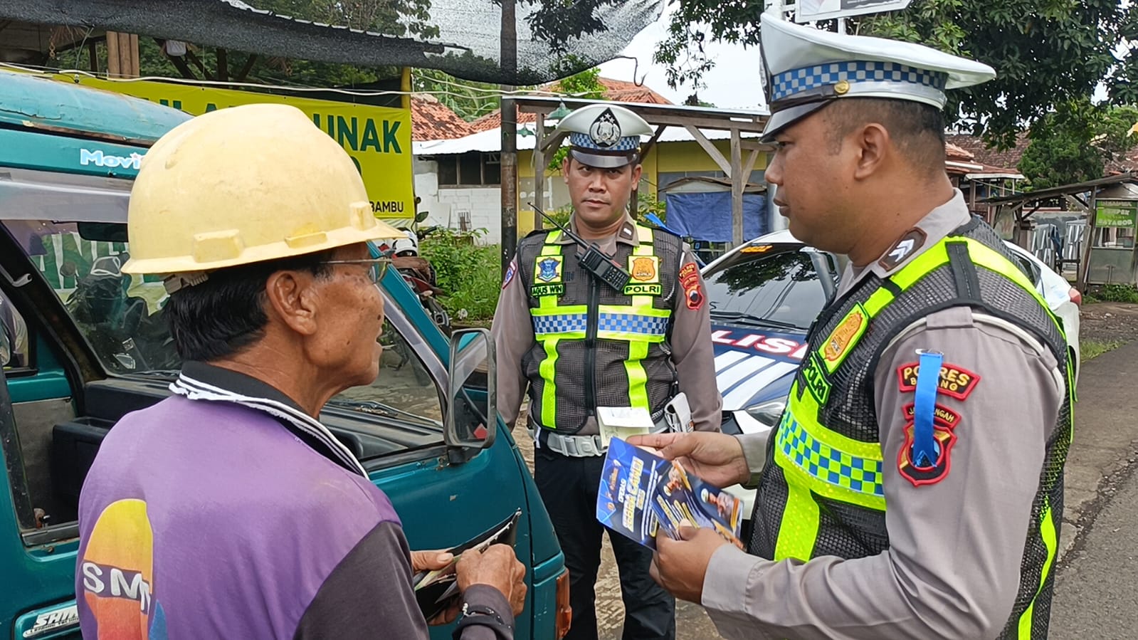 Operasi Zebra Candi 2025: Polres Batang Bersama Samsat Edukasi Pengendara Taat Pajak
