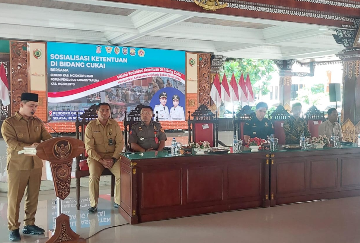 Bupati Albarra Bersama Bea Cukai Sidoarjo Gelar Sosialisasi Ketentuan di Bidang Cukai Kepada Karang Taruna dan Senkom Mojokerto