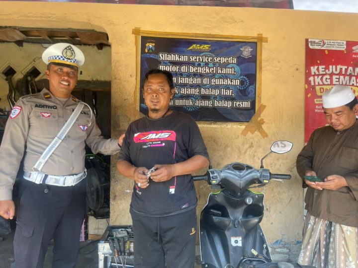 Satlantas Polres Bangkalan Sosialisasikan Larangan Knalpot Brong Jelang Natal dan Tahun Baru 2026