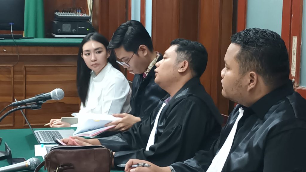 Sidang KDRT Psikis Selebgram Vinna Natalia, Terdakwa Ungkap Dugaan Kekerasan dan Tekanan Perdamaian