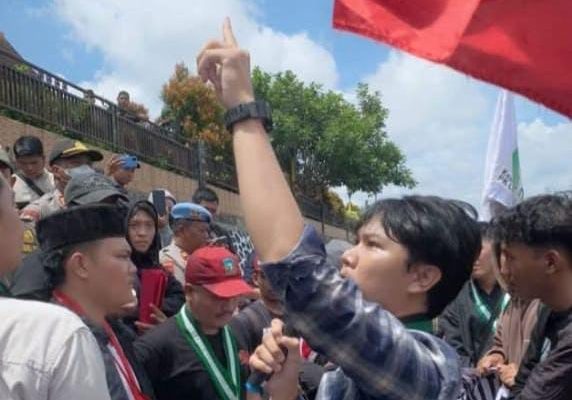 BerandaBerikut – Uraian Tentang Penolakan Diskotik atau Tempat Hiburan Malam Berkedok Vafe dan Karaoke di Kota Lubuklinggau, Provinsi Sumatera Selatan, serta Alasan-Alasan