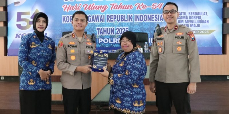 HUT KORPRI ke-54, Kapolres Gresik Ajak ASN Jaga Keikhlasan dan Solidaritas Kebangsaan