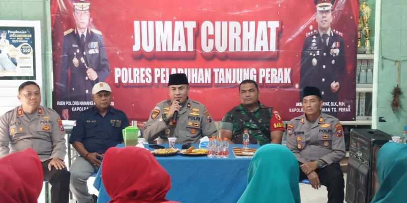 Cegah Kenakalan Remaja, Polres Pelabuhan Tanjung Perak Gelar Jumat Curhat