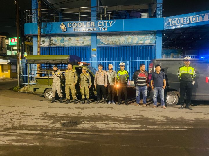 Kendali Penuh! Patroli Harkamtibmas Polsek Semampir