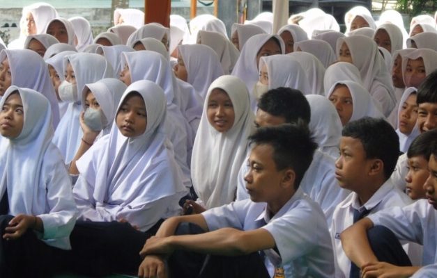 SMP Negeri 2 Puncu Menggelar Acara Memperingati Isro”Mi”roj 1447 Hijriyah 