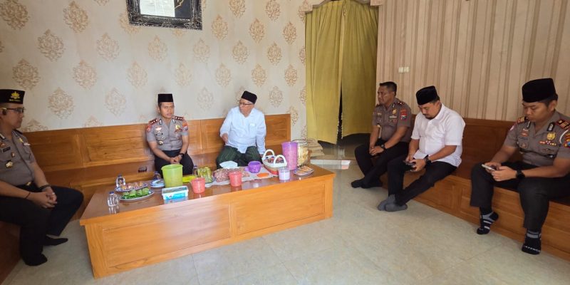 Kapolres Pasuruan Silaturahmi ke Pengasuh Ponpes Cangaan II Bangil