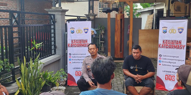 Satbinmas Polres Nganjuk Gelar Pembinaan dan Penyuluhan Kamtibmas di Desa Ngudikan