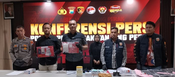 Kasatnarkoba Polres Pelabuhan Tanjung Perak Yang Baru AKP Adek Agus Putrawan Gelar Pres Release dan Amankan 31,62 Gram Sabu