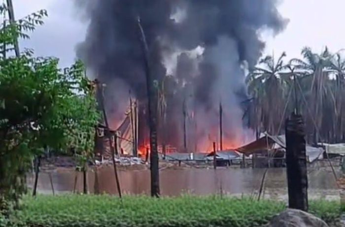 Kebakaran Sumur Minyak Ilegal Kembali Terjadi di Lahan HGU PT Hindoli, Aparat Dipertanyakan: Lalai atau Membiarkan