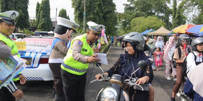 Sapa Warga di CFD Kajen, Satlantas Polres Pekalongan Masifkan Sosialisasi Ops Keselamatan Candi
