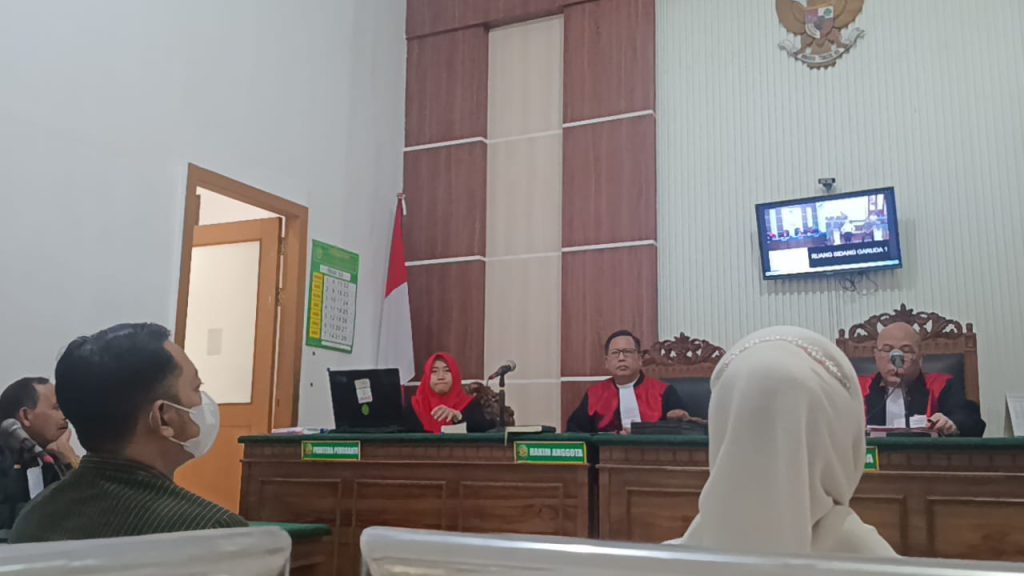 Sidang Perkara Tuntutan Perzinahan, Perselingkuhan Ditunda, Gegara Hakim Sakit