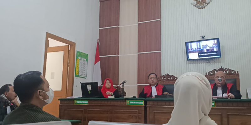 Sidang Perkara Tuntutan Perzinahan, Perselingkuhan Ditunda, Gegara Hakim Sakit