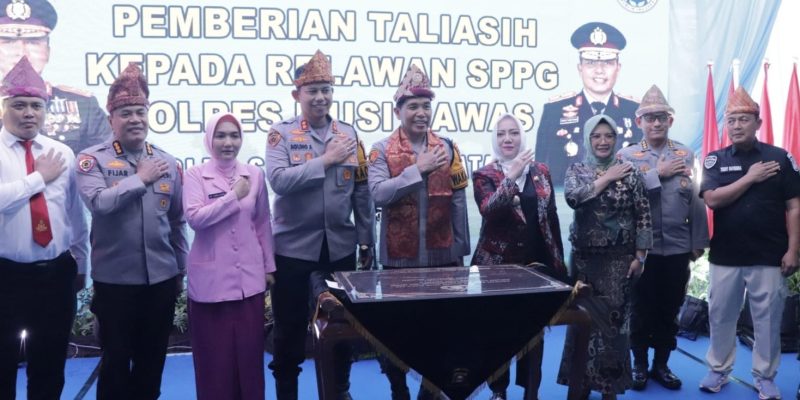 Wakapolda Sumsel dan Kapolres Musi Rawas Resmikan Gedung dan Pengoperasionalan SPPG Polres Musi Rawas