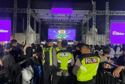 Ribuan Penonton Padati Panorama 25, Ratusan Personel Gabungan Kawal Ketat Konser Musik di Bojong