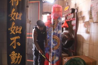 Polres Pelabuhan Tanjungperak Sterilisasi Klenteng Jelang Perayaan Imlek