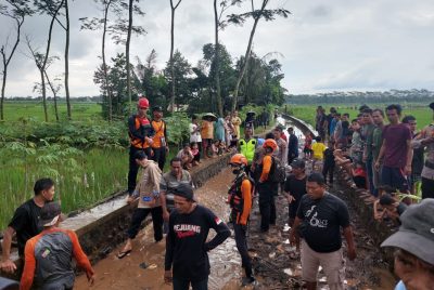 Balita 3 Tahun di Kajen Tewas Hanyut di Parit Saat Main Hujan-hujanan